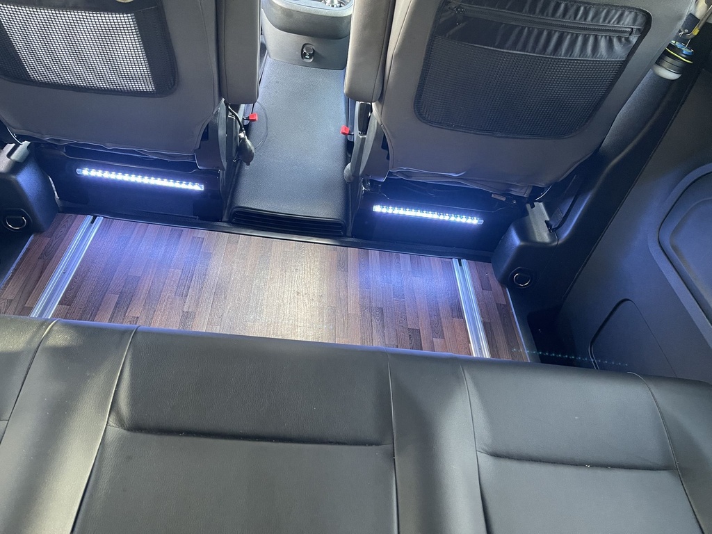 Photo 16 - 2019 Mercedes-Benz Other rental photo 18