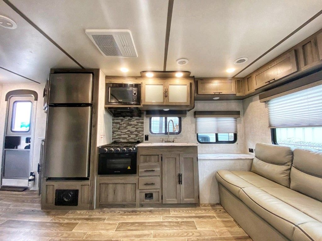 Photo 2 - 2020 Gulfstream Travel Trailer rental photo 4