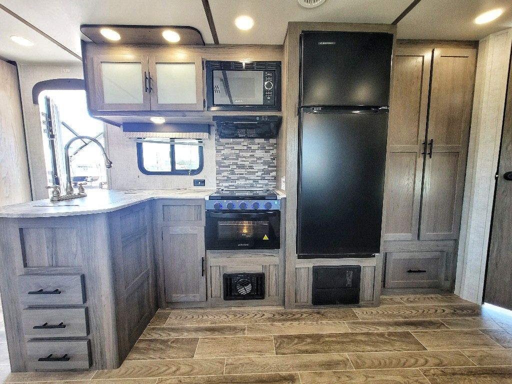 Photo 4 - 2021 Gulfstream Travel Trailer rental photo 6