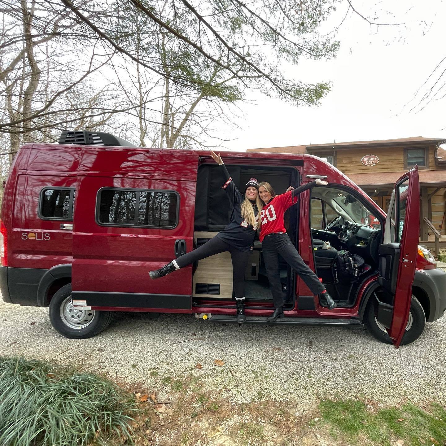 Photo 0 - 2022 Winnebago Class B Motorhome rental photo 2