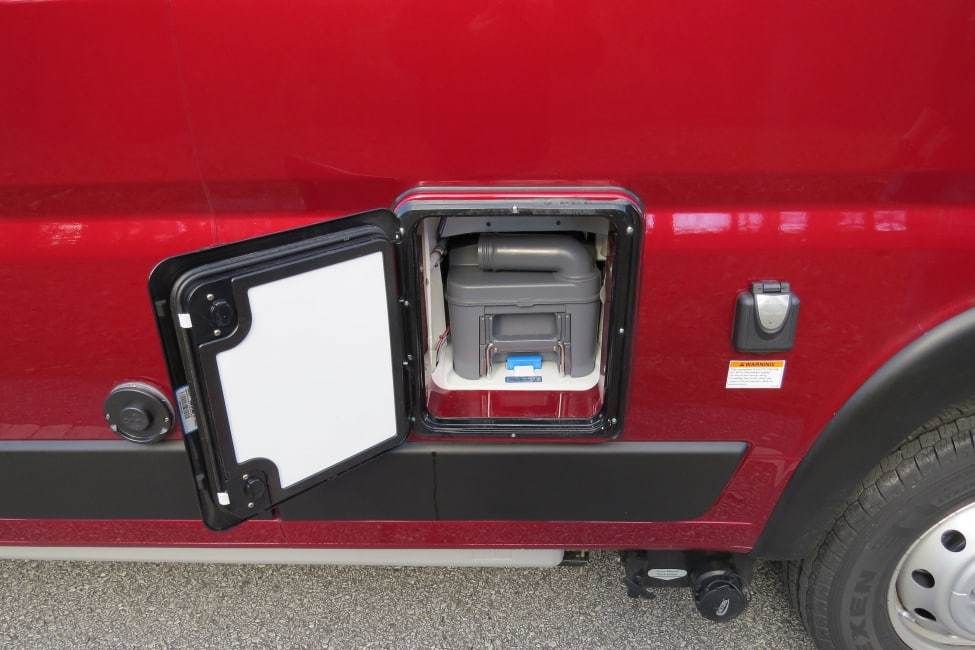 Photo 7 - 2022 Winnebago Class B Motorhome rental photo 22