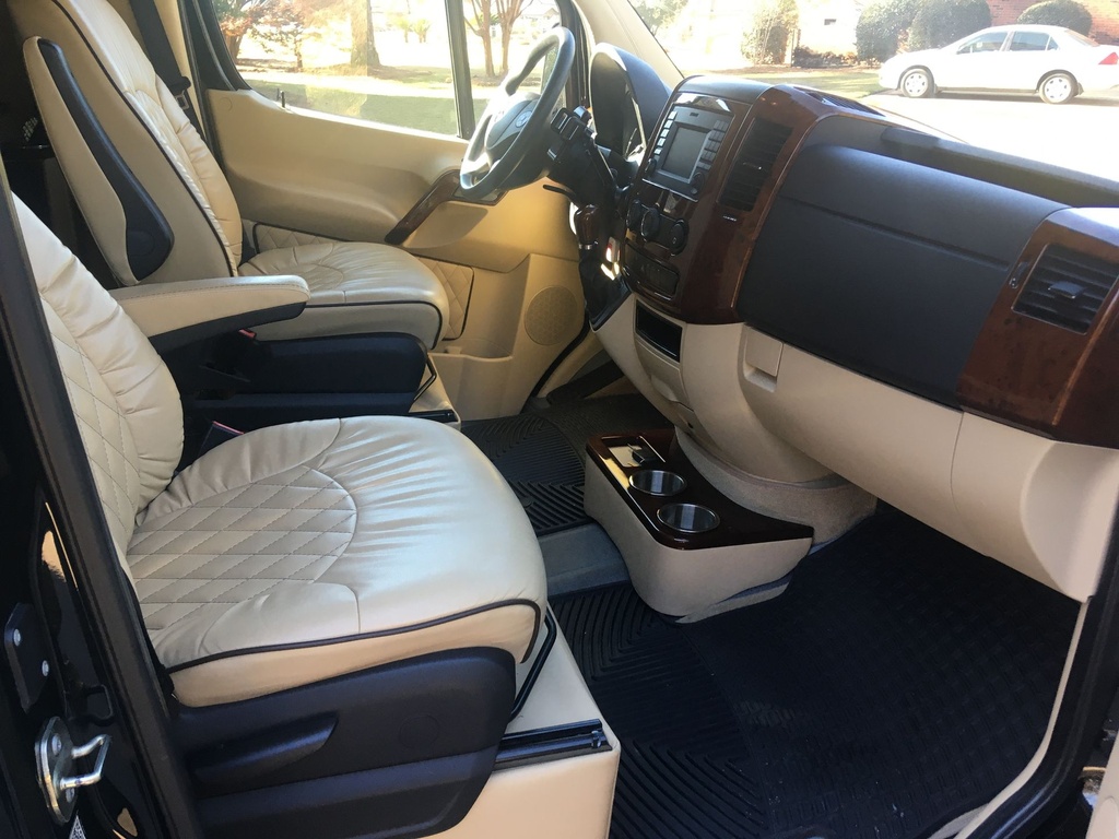 Photo 1 - 2017 Mercedes-Benz Class B Motorhome rental photo 7