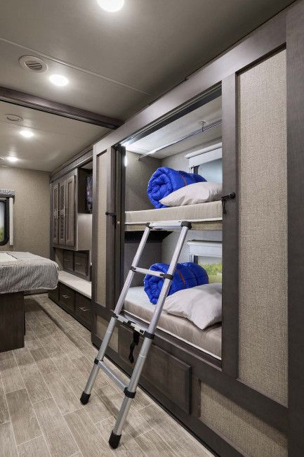 Photo 5 - 2020 Thor Motor Coach Class C Motorhome rental photo 7