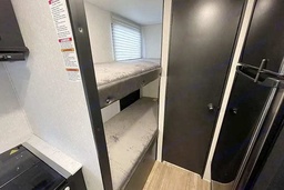 Photo 6 thumbnail 8
