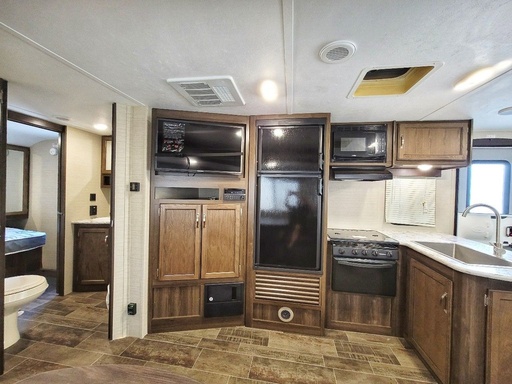 2018 Keystone Premier Bullet 260RLS Travel Trailer for rent in San Antonio, TX