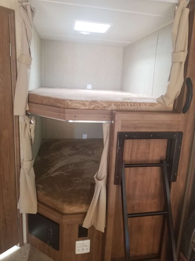 2018 Gulfstream Innsbruck 288ISL Travel Trailer for rent in San Antonio, TX