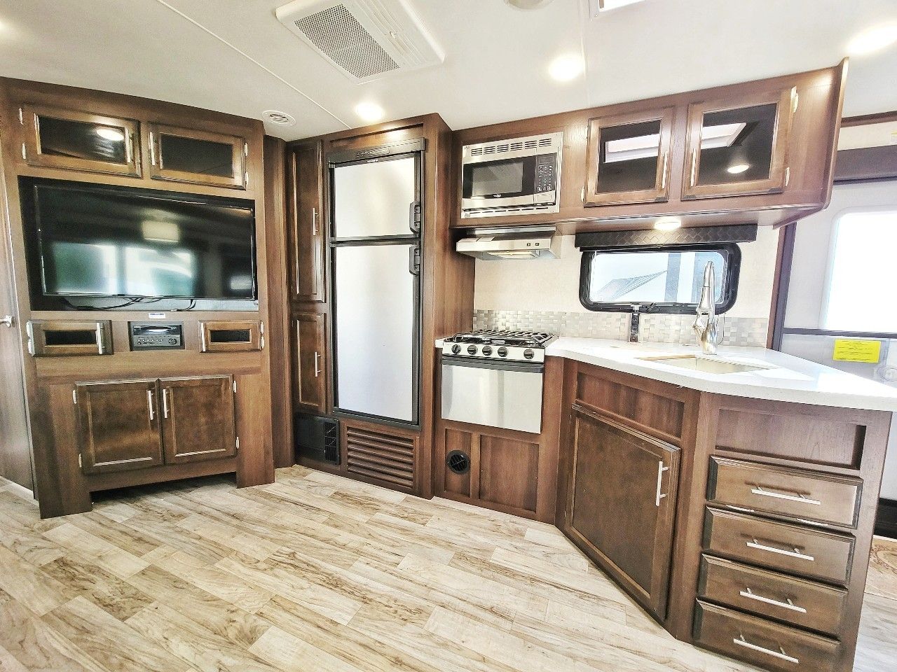 Photo 2 - 2019 Jayco Travel Trailer rental photo 4