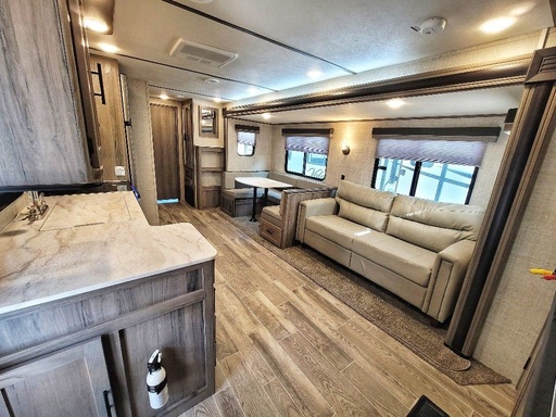 2021 Gulfstream Innsbruck 323 TBR Travel Trailer for rent in San Antonio, TX