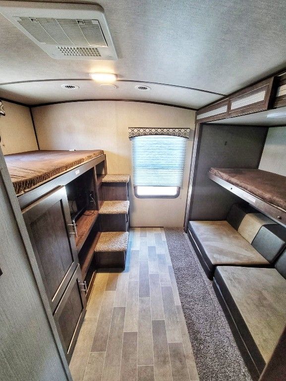 Photo 3 - 2019 Cruiser Rv Travel Trailer rental photo 5
