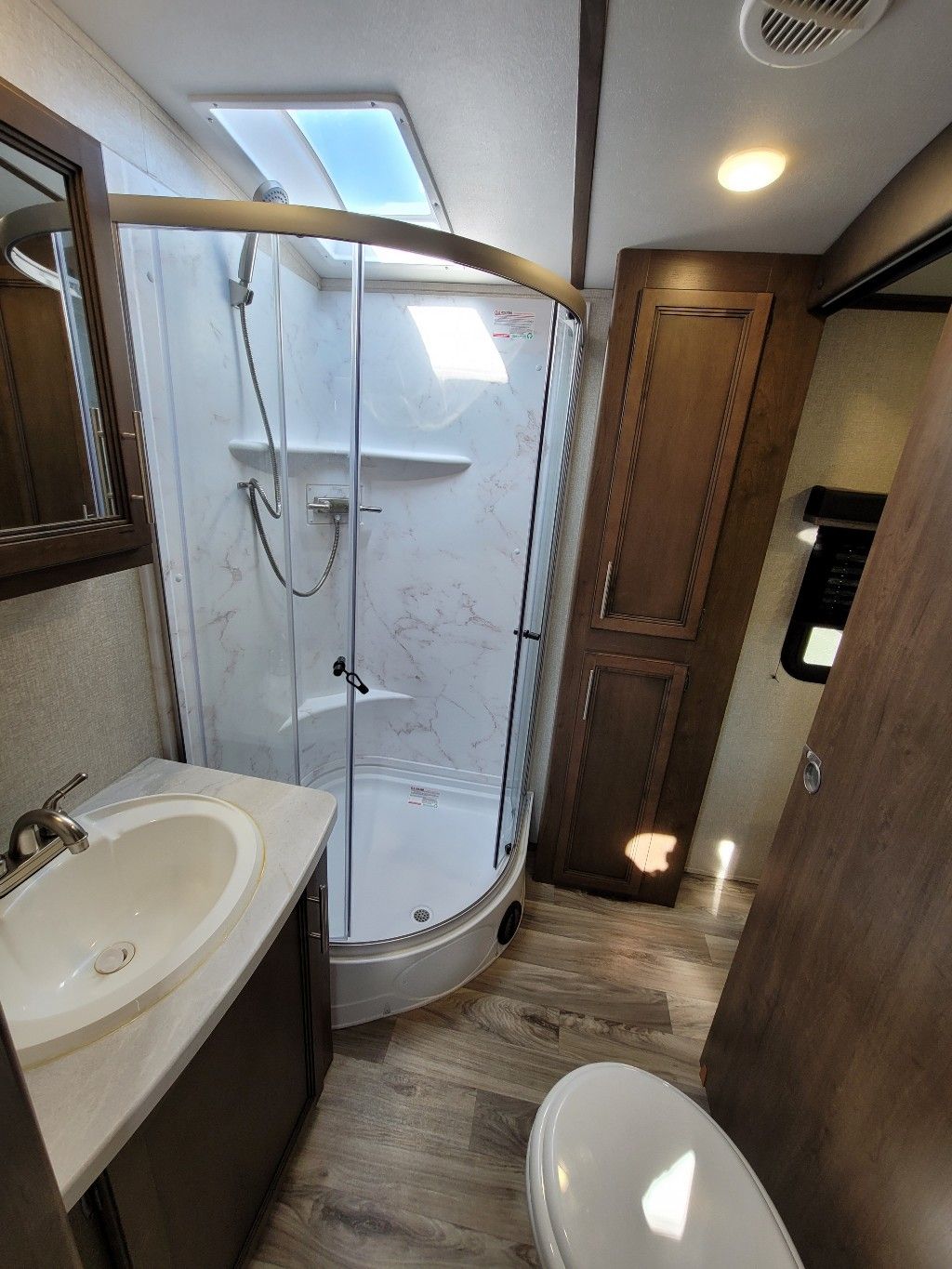 Photo 6 - 2020 Keystone Travel Trailer rental photo 8