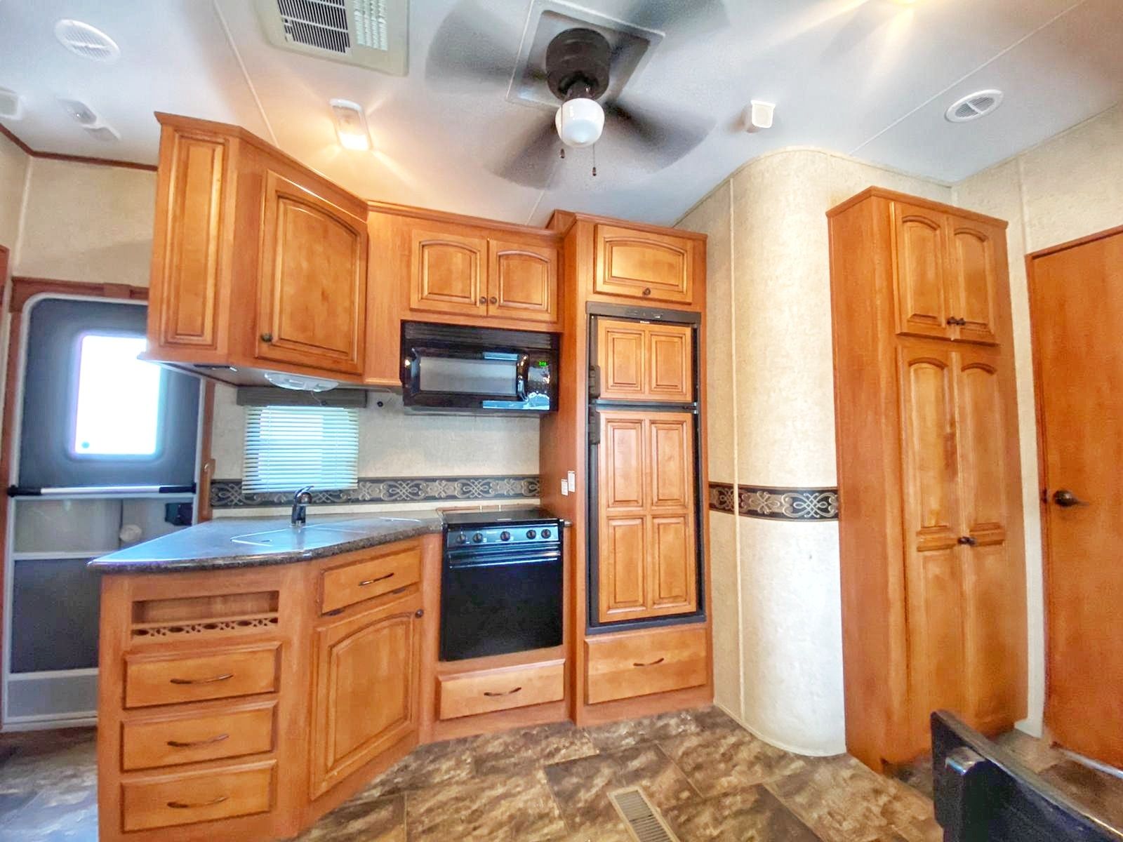 Photo 2 - 2012 Heartland Travel Trailer rental photo 4