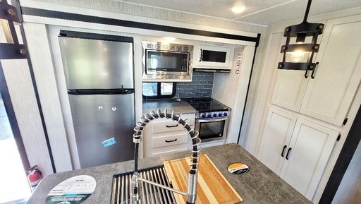 2022 Palomino Puma 32BH2B Travel Trailer for rent in San Antonio, TX