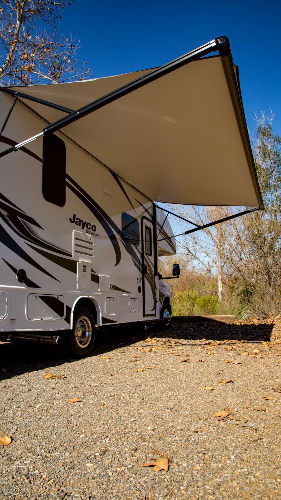 Photo 2 - 2022 Ford Class C Motorhome rental photo 4