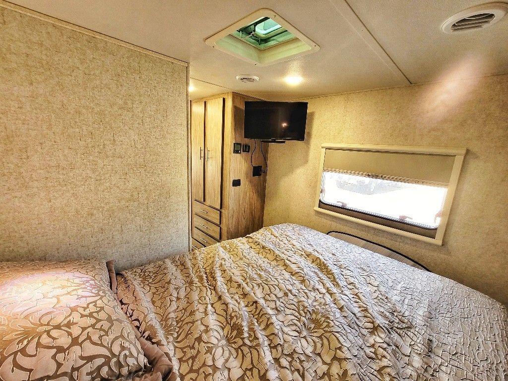 Photo 4 - 2020 Forest River Class B Motorhome rental photo 6