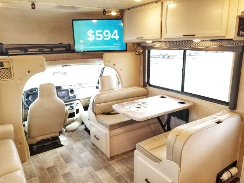 Photo 4 - 2020 Thor Motor Coach Class C Motorhome rental photo 6