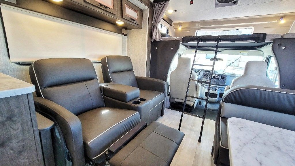 Photo 4 - 2021 Coachmen Class C Motorhome rental photo 6