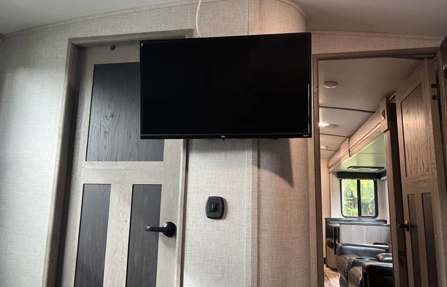 Photo 5 - 2020 Keystone Rv Toy Hauler rental photo 7