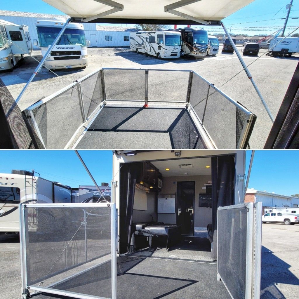 Photo 6 - 2018 Thor Motor Coach Class C Motorhome rental photo 8