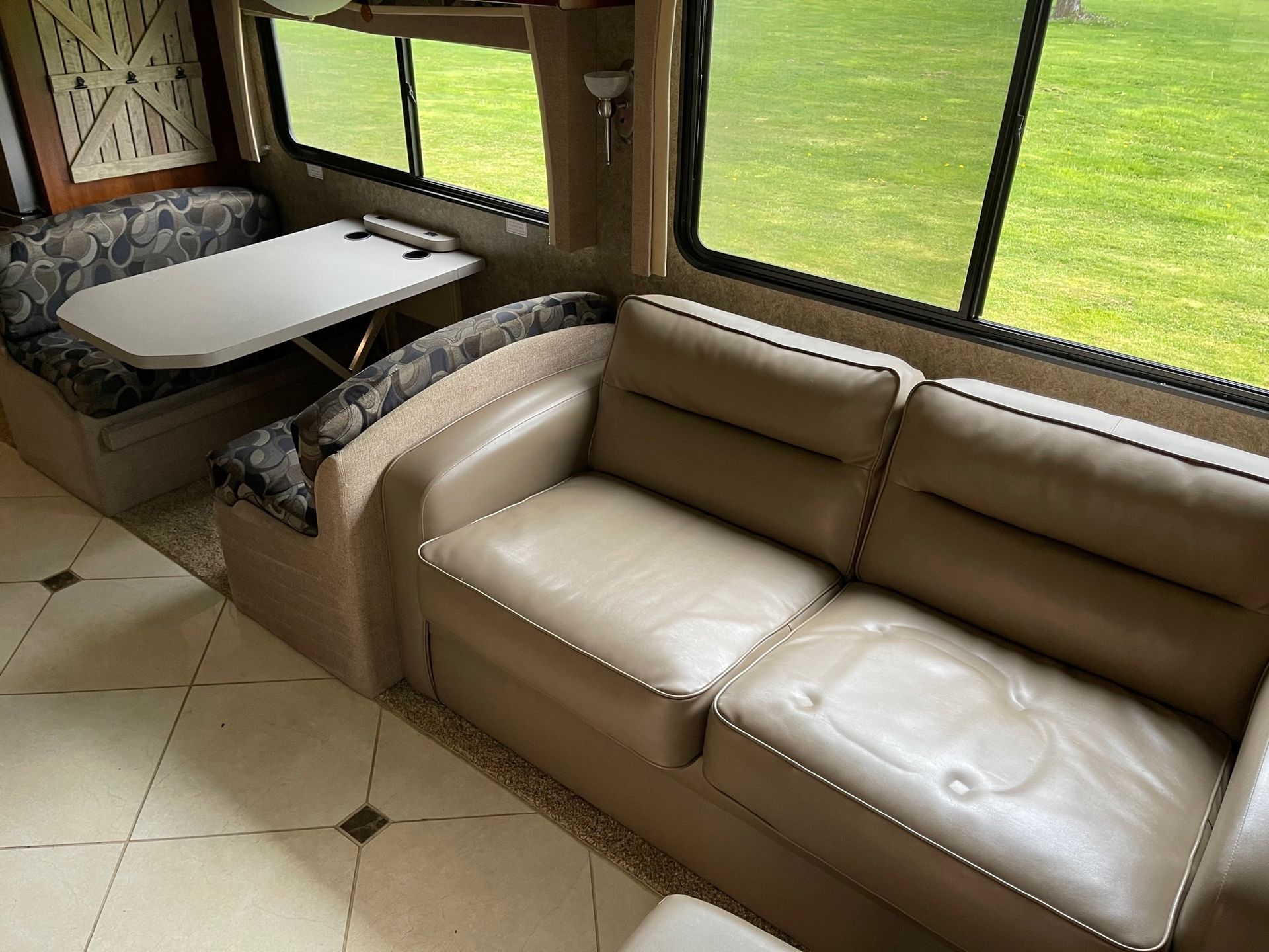 Photo 12 - 2013 Georgetown Class A Motorhome rental photo 14