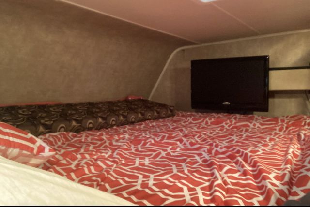 Photo 11 - 2014 Coachmen Class C Motorhome rental photo 13