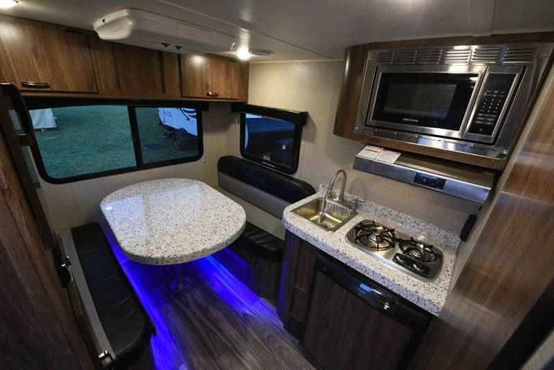 Photo 16 - 2018 Travel Lite Travel Trailer rental photo 18