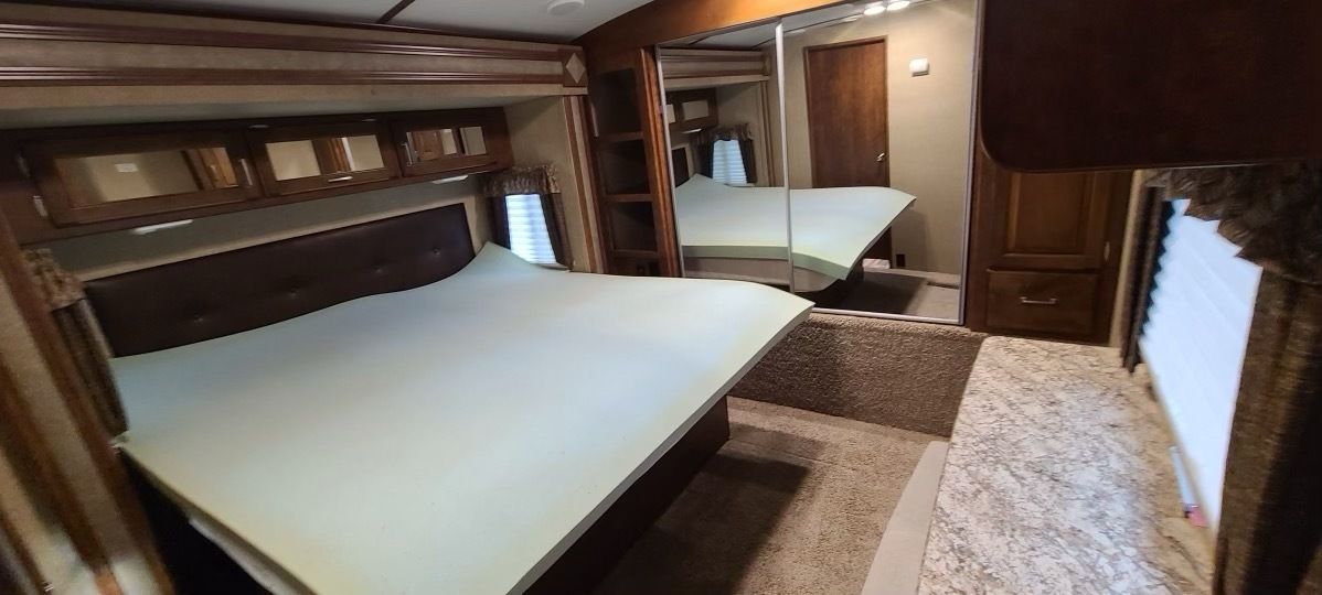 Photo 19 - 2017 Keystone Travel Trailer rental photo 21