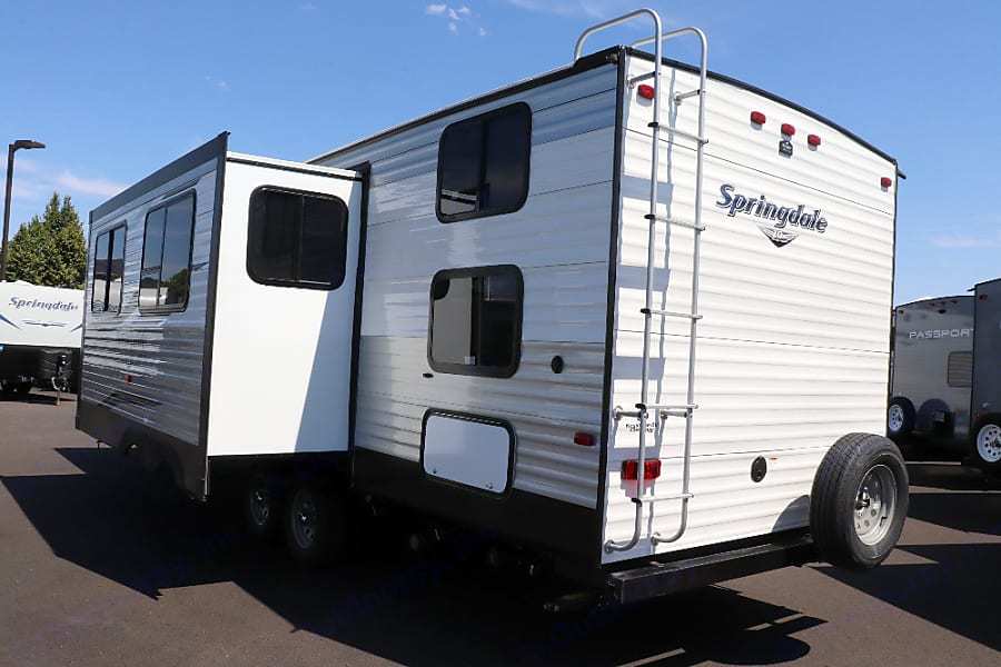 Photo 7 - 2020 Keystone Travel Trailer rental photo 9