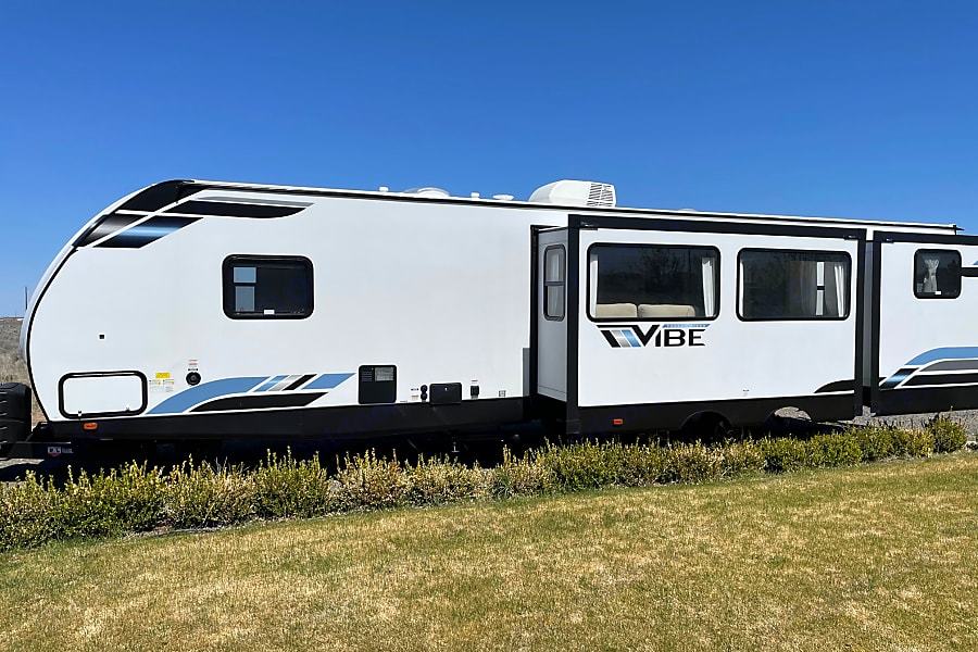 Photo 13 - 2021 Forest River Travel Trailer rental photo 15