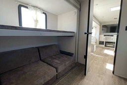 Photo 10 thumbnail 12
