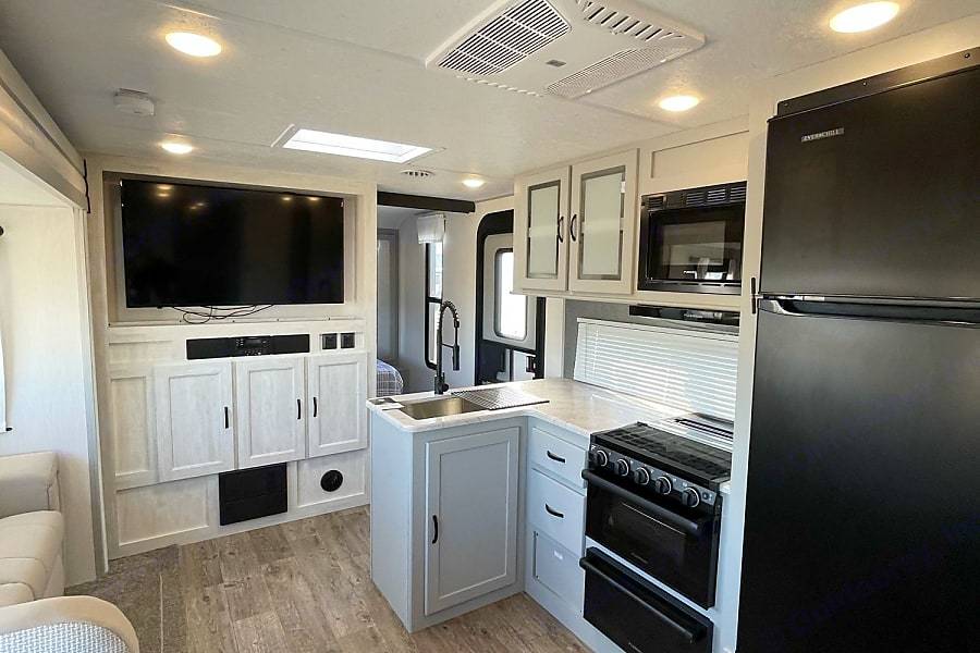 Photo 8 - 2021 Forest River Travel Trailer rental photo 10