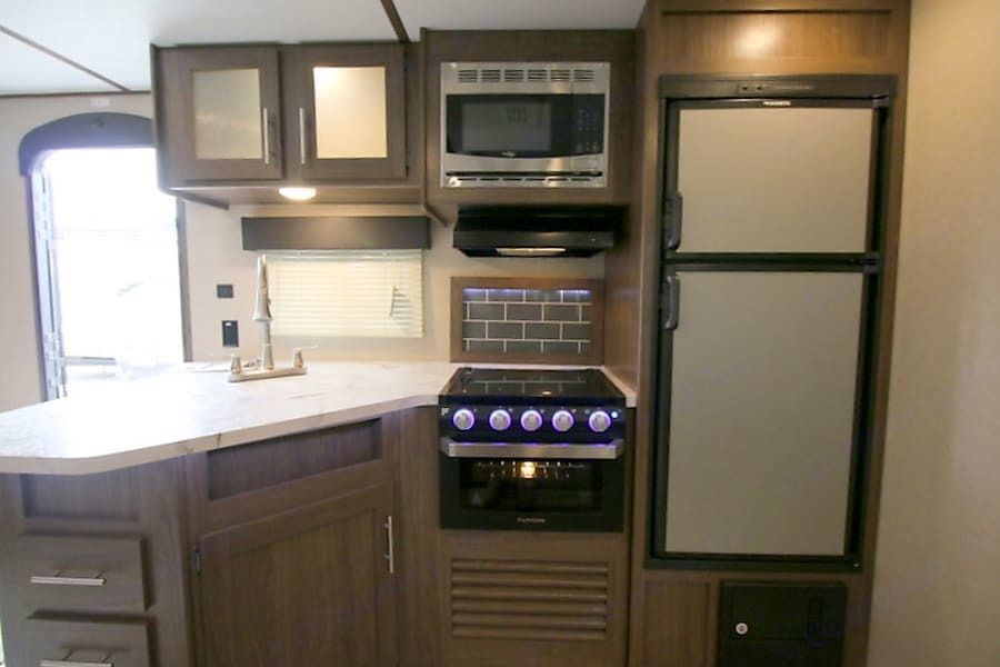 Photo 2 - 2020 Keystone Travel Trailer rental photo 4