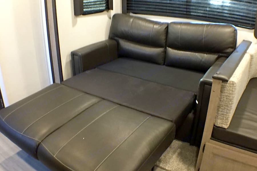 Photo 7 - 2020 Keystone Travel Trailer rental photo 9