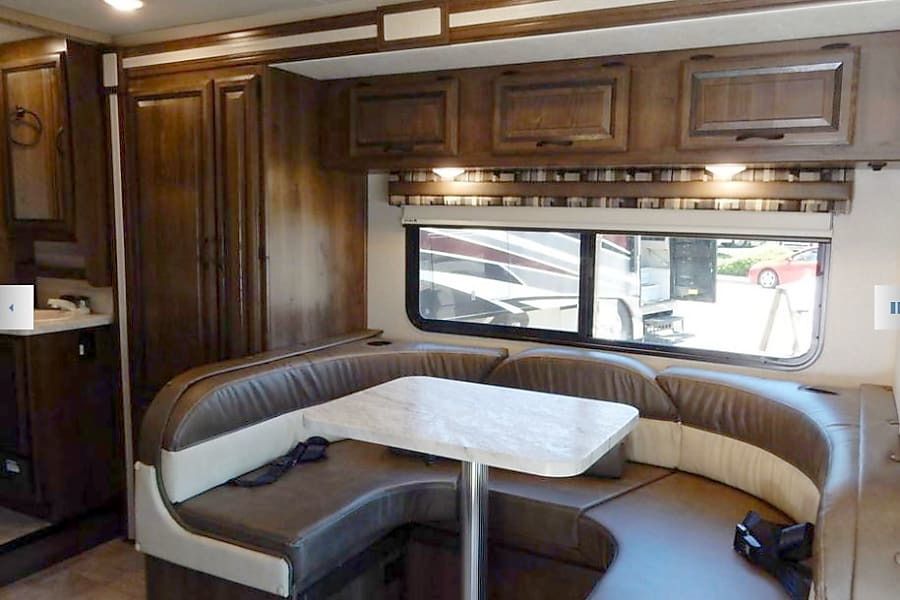 Photo 4 - 2018 Coachmen Class C Motorhome rental photo 6
