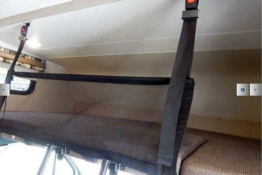 Photo 15 - 2018 Coachmen Class C Motorhome rental photo 17