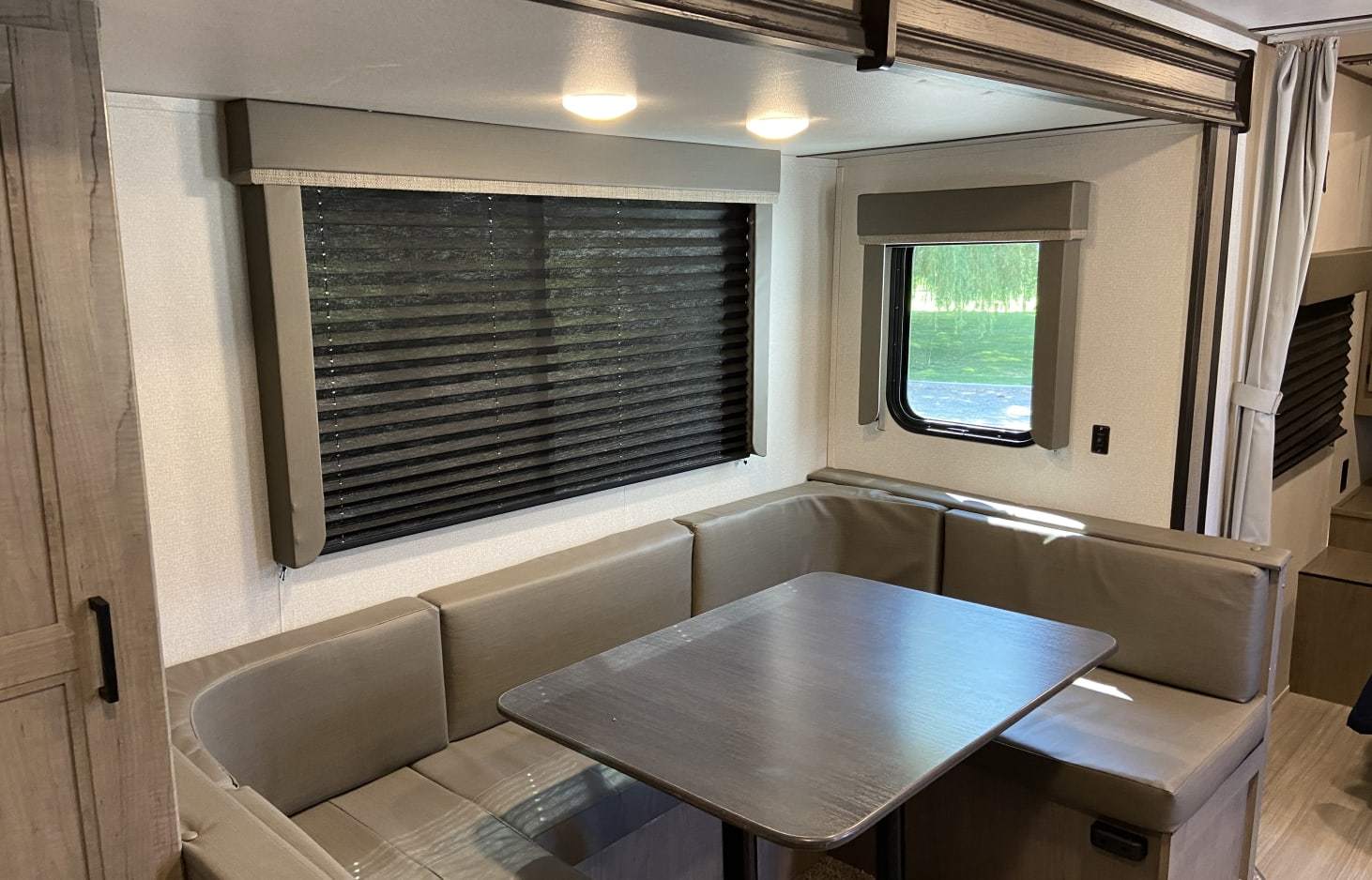 Photo 13 - 2021 Keystone Rv Travel Trailer rental photo 15
