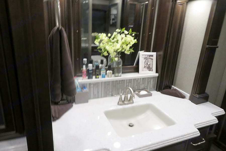 Photo 9 - 2019 Monaco Class A Motorhome rental photo 11