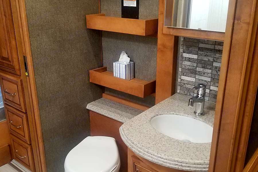 Photo 13 - 2019 American Coach Class A Motorhome rental photo 15
