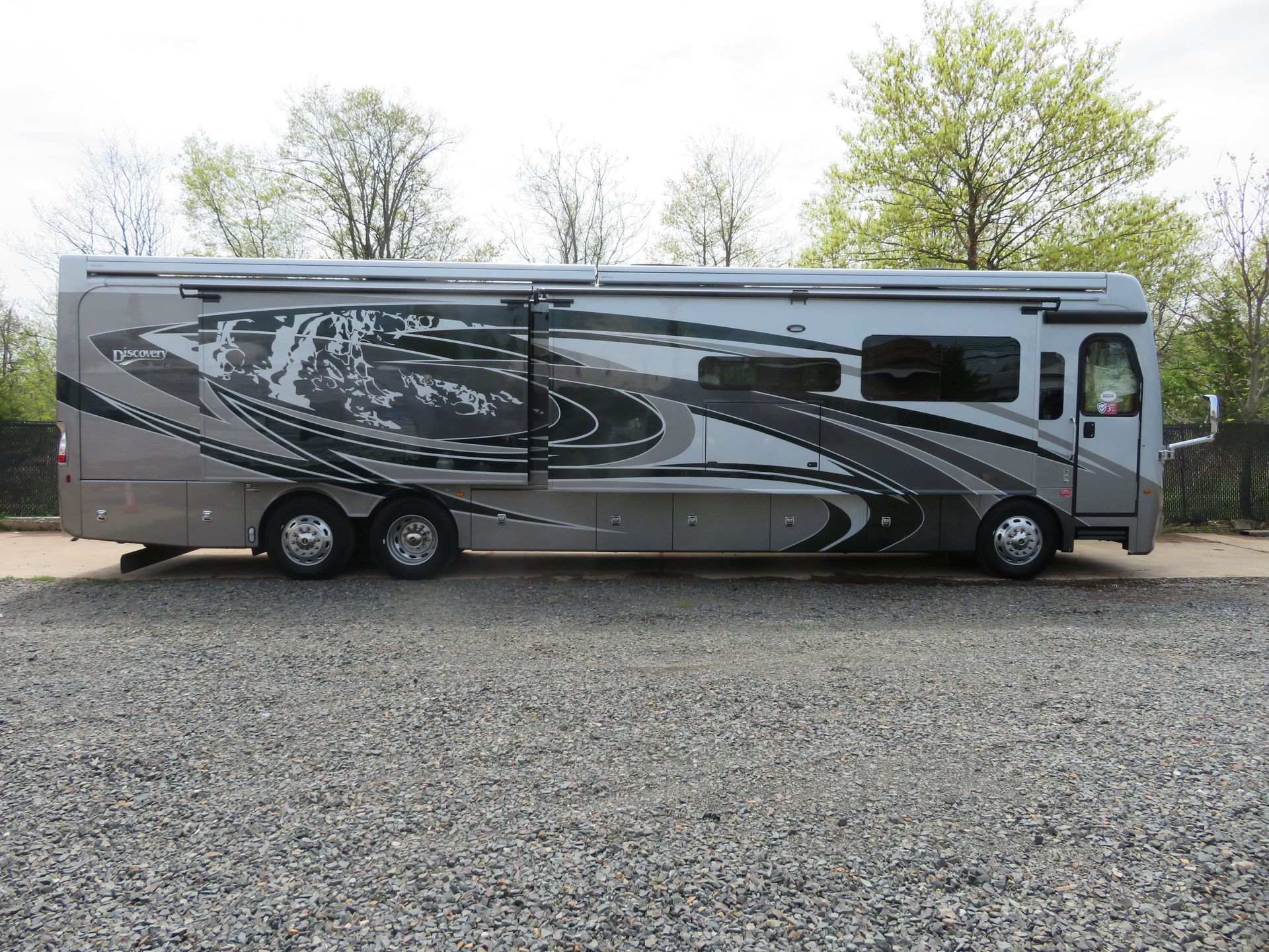Photo 14 - 2022 Fleetwood Rv Class A Motorhome rental photo 35