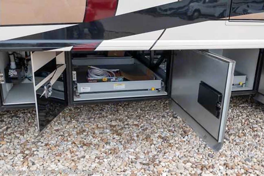 Photo 14 - 2016 American Coach Class A Motorhome rental photo 16