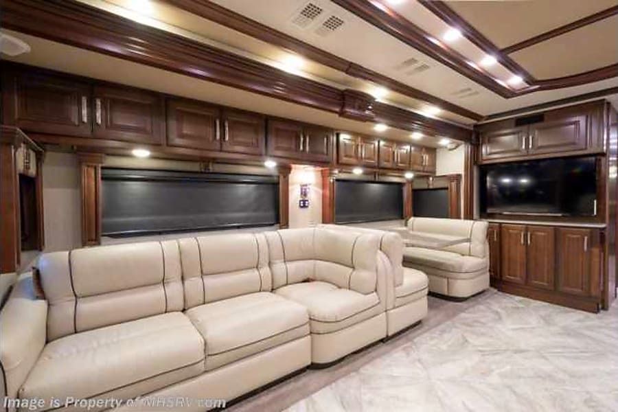Photo 10 - 2021 American Coach Class A Motorhome rental photo 12