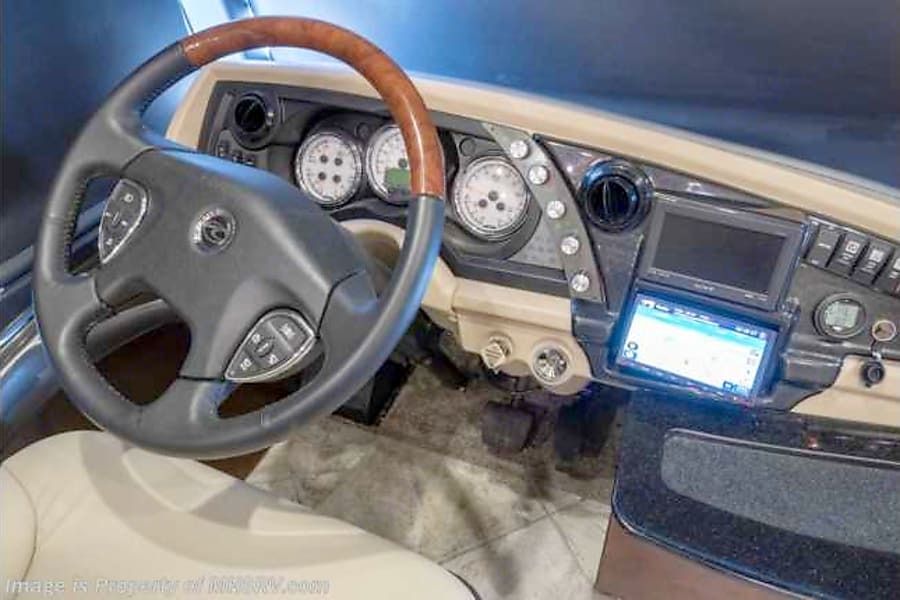 Photo 11 - 2021 American Coach Class A Motorhome rental photo 13