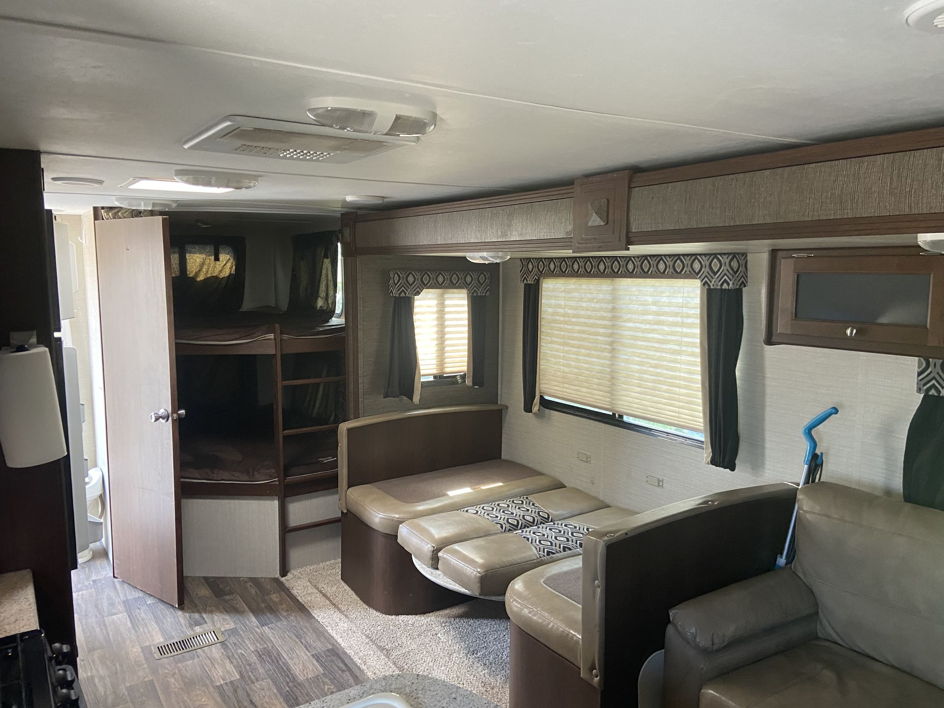 Photo 6 - 2015 Keystone Travel Trailer rental photo 8