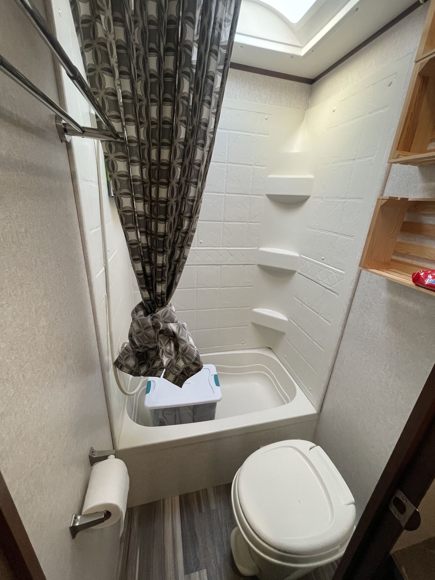 Photo 13 - 2017 Jayco Travel Trailer rental photo 15