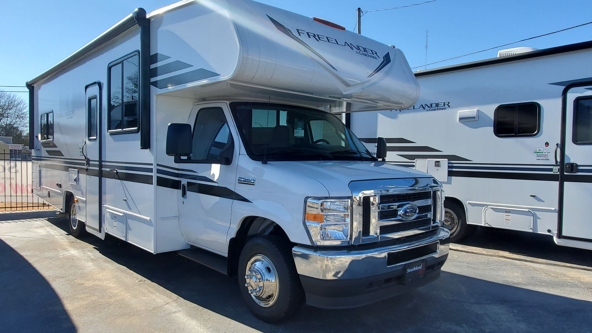 Photo 0 - 2022 Coachmen Class C Motorhome rental photo 2
