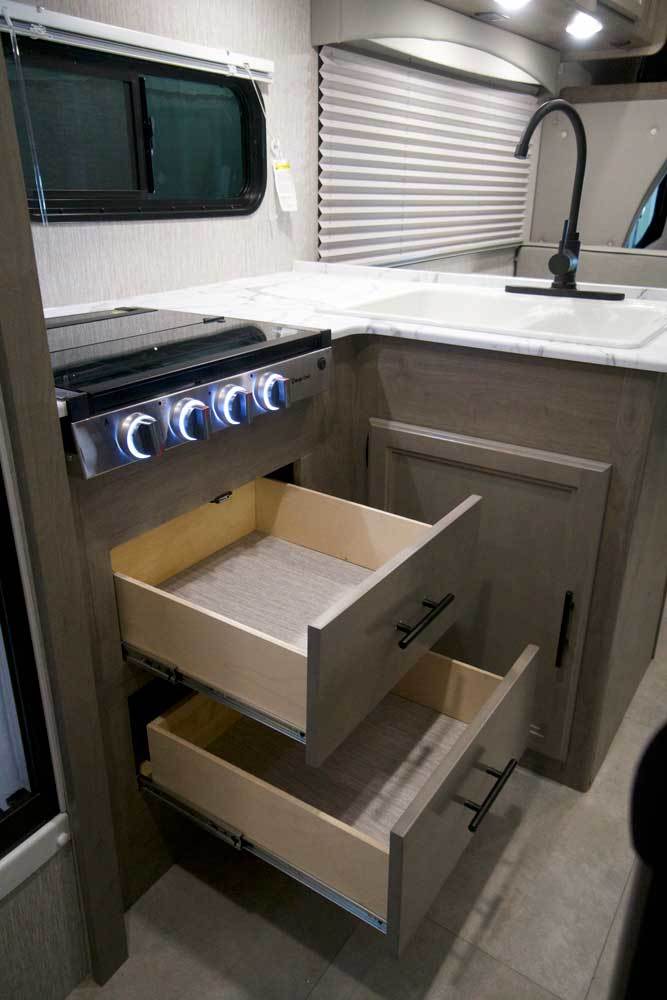 Photo 5 - 2022 Coachmen Class C Motorhome rental photo 7