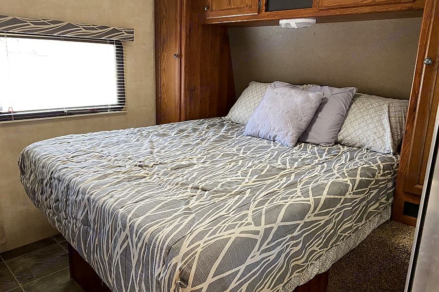 Photo 3 - 2013 Keystone Travel Trailer rental photo 5
