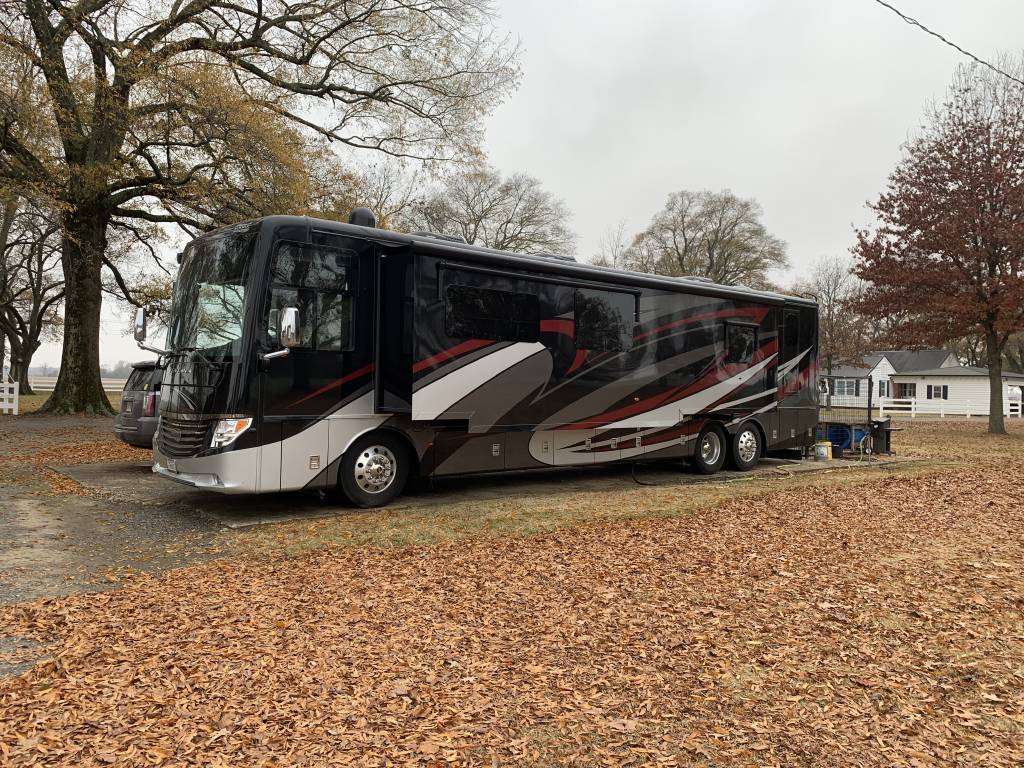 Photo 22 - 2020 Newmar Class A Motorhome rental photo 24