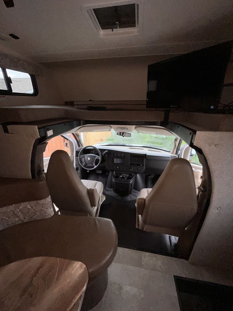Photo 3 - 2019 Coachmen Class C Motorhome rental photo 5