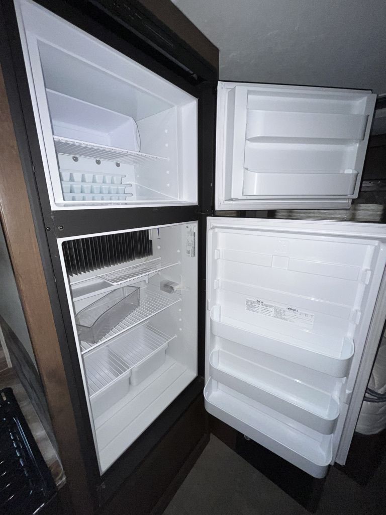 Photo 8 - 2019 Coachmen Class C Motorhome rental photo 11