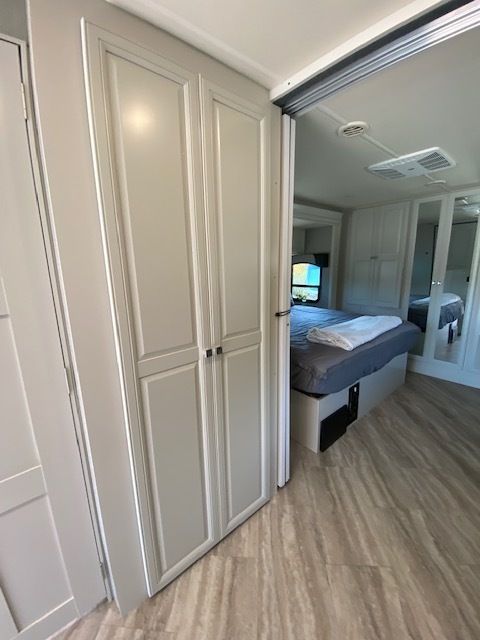 Photo 0 - 2021 Fleetwood Class A Motorhome rental photo 6